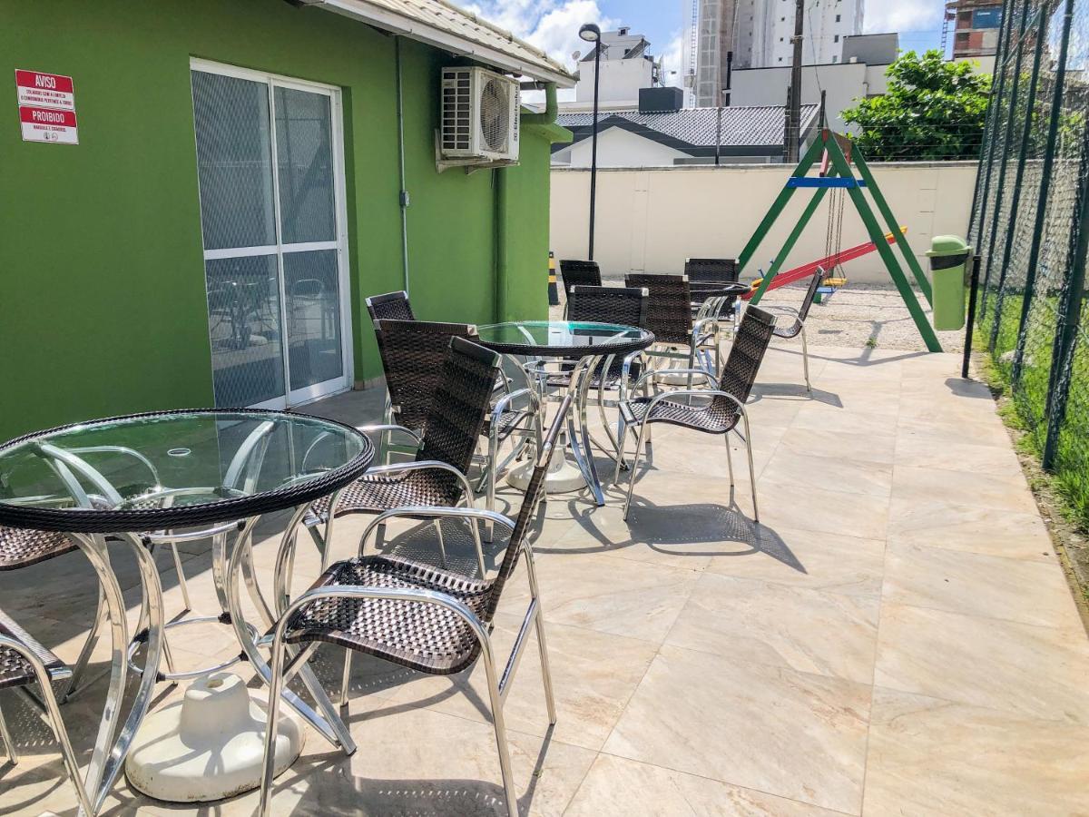 Apt 300 M Da Praia Proximo Ao Beto Carrero Piçarras Kültér fotó